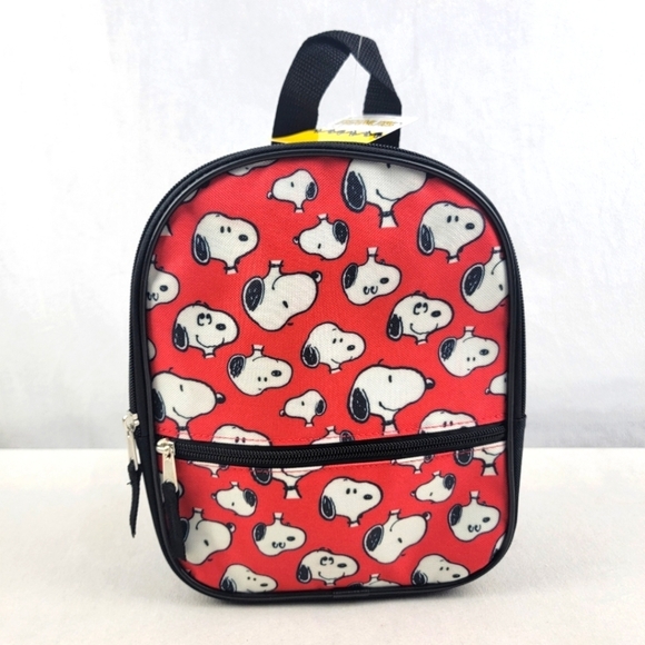 Peanuts Other - NWT Bioworld Peanuts kids mini Snoopy print backpack 10" x 8" x 3.5"